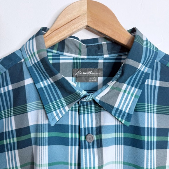 Eddie Bauer Outdoor Mens XL Long Sleeve Button Up Shirt Blue Green Plaid Stretch - Picture 1 of 7